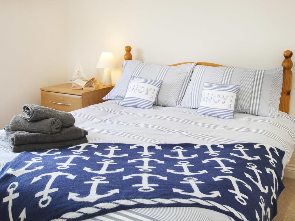 Gull House room 2